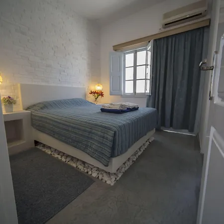 Aparthotel Ianthe & Oia (Santorini)