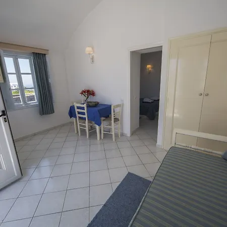 Aparthotel Ianthe & Oia (Santorini)