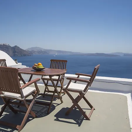 Ianthe & 4* Oia (Santorini)