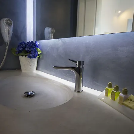 Ianthe & Aparthotel 4*