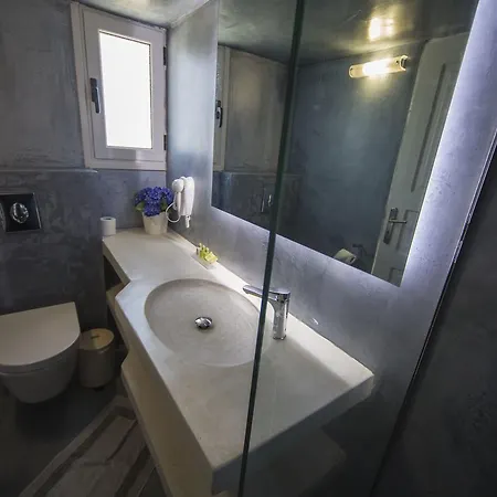 Aparthotel Ianthe & 2*