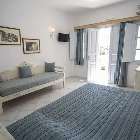 Aparthotel Ianthe & 4*