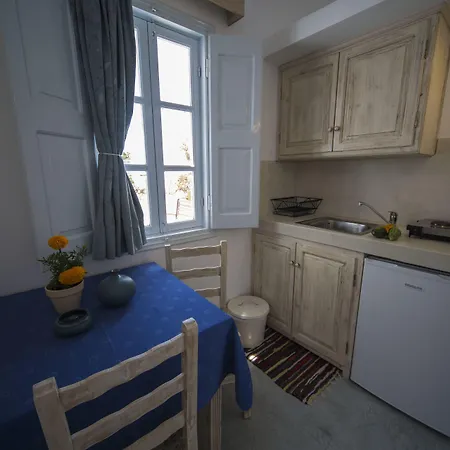 Ianthe & Aparthotel Ia