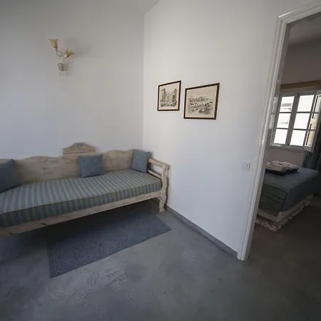 Ianthe & Aparthotel 4*