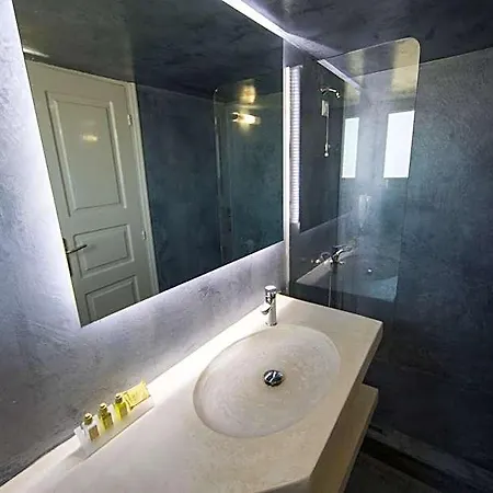 شقة فندقية وشقق أيانثي 4*
