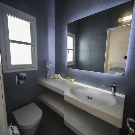 Ianthe & Apartmanhotel 2*