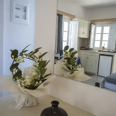 Ianthe & Hotel apartamentowy Oia