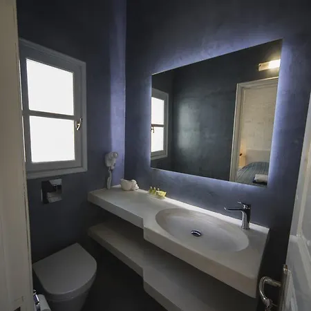 Ianthe & Apartmanhotel 2*