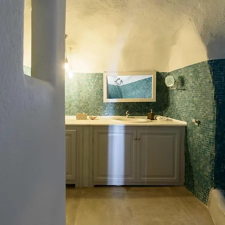 Ianthe & Apartmanhotel 2*