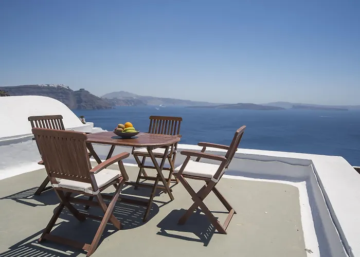 イアンティ アパートメンツ＆ヴィラ 4* イア