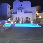 Aparthotel Ianthe & Oia