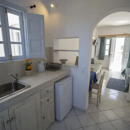 Aparthotel Ianthe & 2*