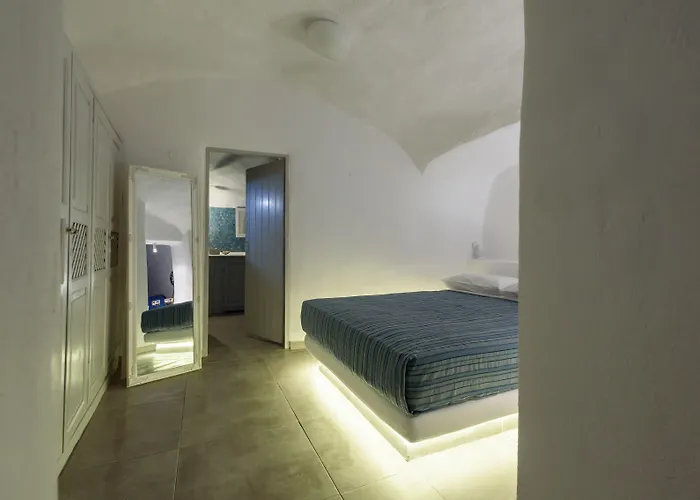 وشقق أيانثي