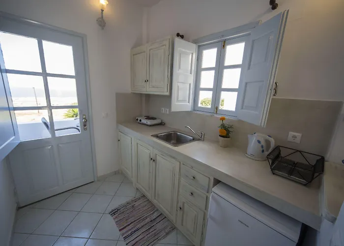 وشقق أيانثي أويا