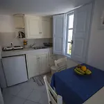 מלון דירות Ianthe & 4*
